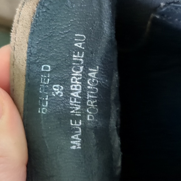 Boss and Co. Chelsea Belfield Bootie EUC - Picture 9 of 9